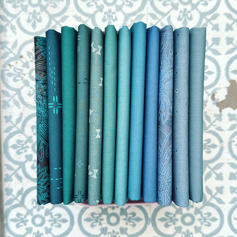 {New Arrival} Art Gallery Fabrics Colour Series Blenders Edition Fat Quarter Bundles x 12 Pieces Minerale