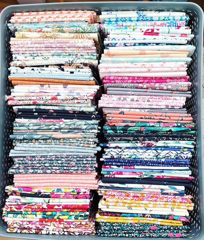 Art Gallery Mystery Bundle 20 x Fat Quarters