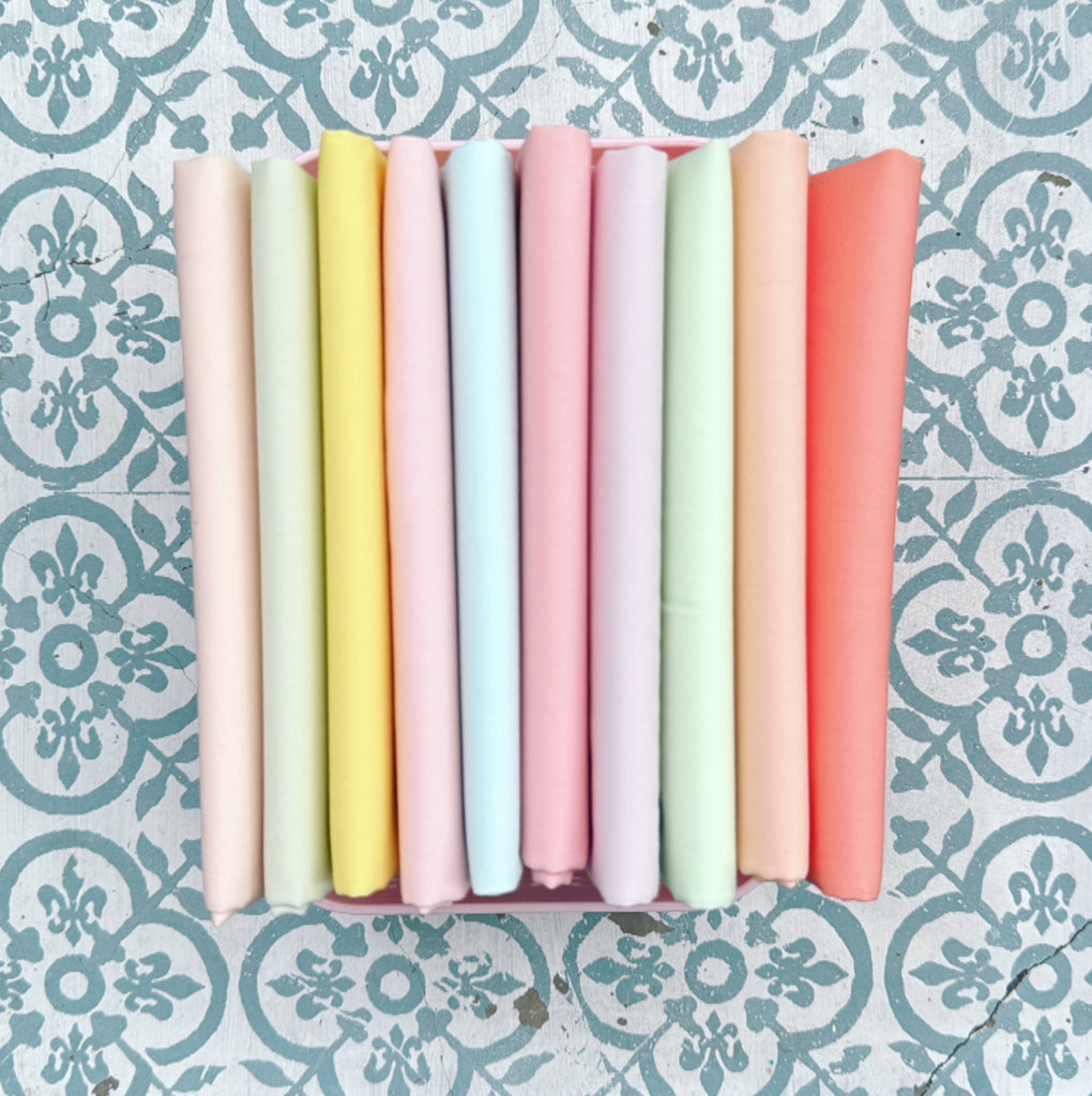 {New Arrival} Art Gallery Pastel Daydream SOLIDS Fat Quarter Bundles x 10 Pieces