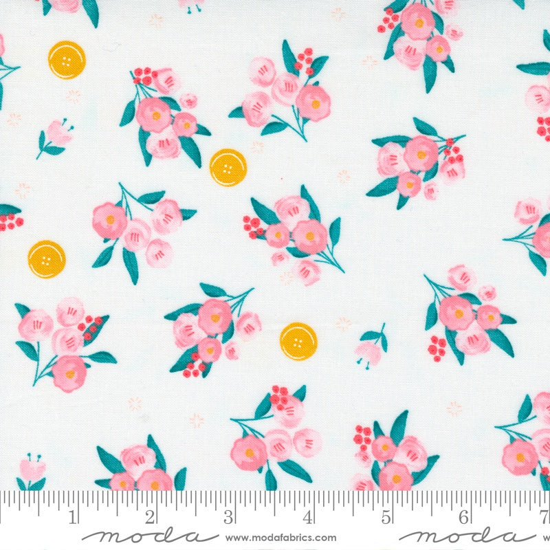 Moda Sew Wonderful Ditsy Floral Bouquet Powder