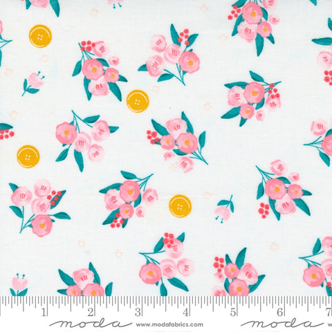 Moda Sew Wonderful Ditsy Floral Bouquet Powder