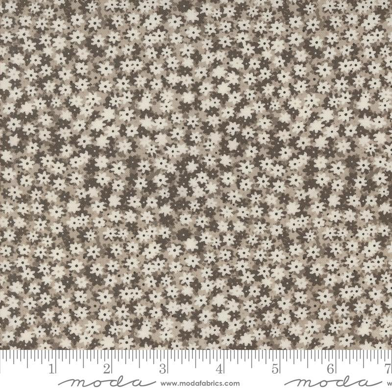 {New Arrival} Moda Gingiber Bee Garden Floral Phase Silver