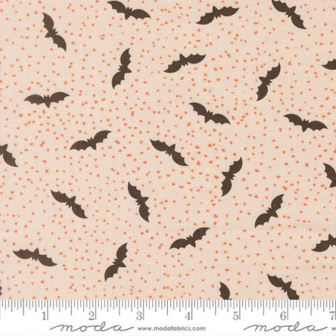 {New Arrival} Moda Fabrics Elena Amo Purrs & Boos Halloween Bats Moonbeam