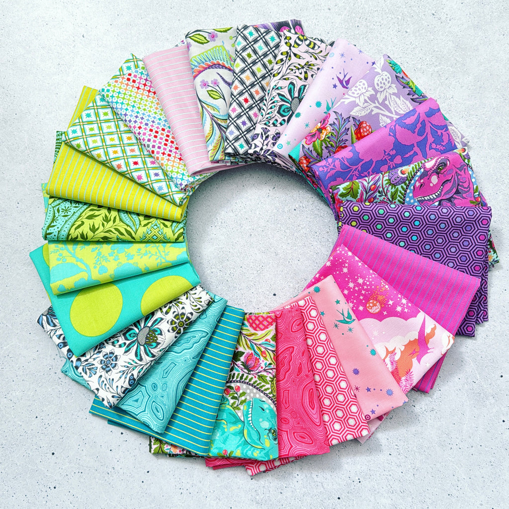 {New Arrival} FreeSpirit Tula Pink Roar & True Colours Fat Quarter 24pcs Full bundle