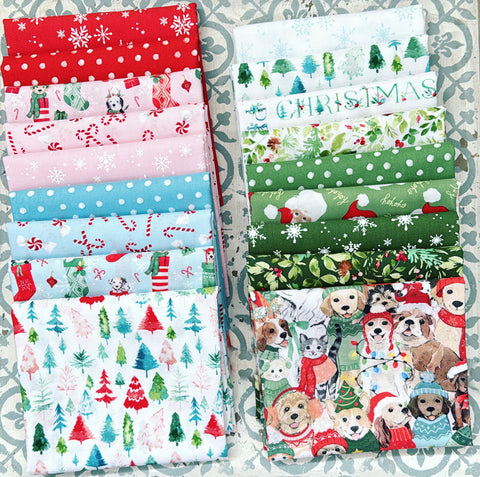 {New Arrival} Clothworks Santa Paws  Fat Quarter Bundles x 18 Pieces