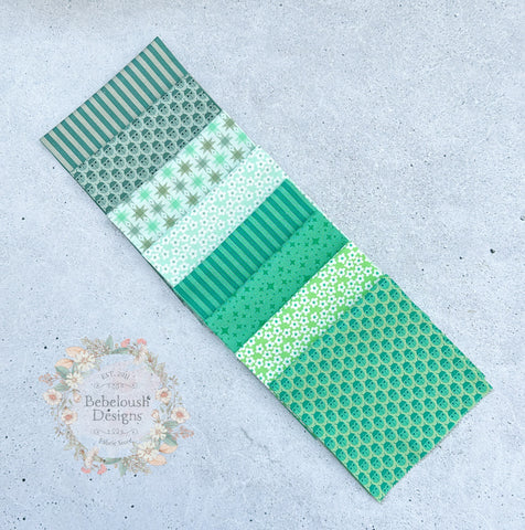 {Pre-Order November} Moda Elizabeth Hartman Popcorn Fat Quarter Bundle x 8 Pieces Mist