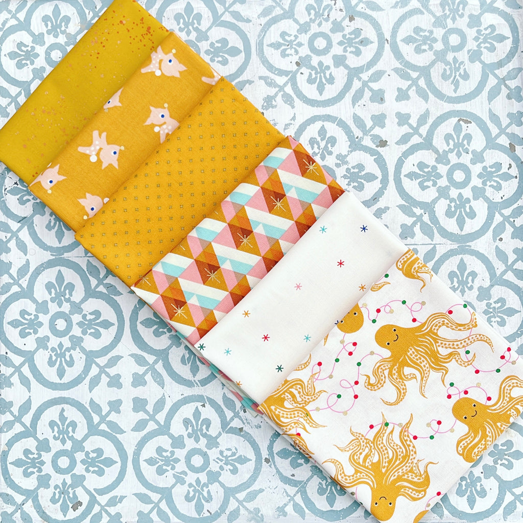 {New Arrival} Moda Ruby Star Society Sampler Curated Fat Quarter Bundle x 6 Christmas Gingerbread