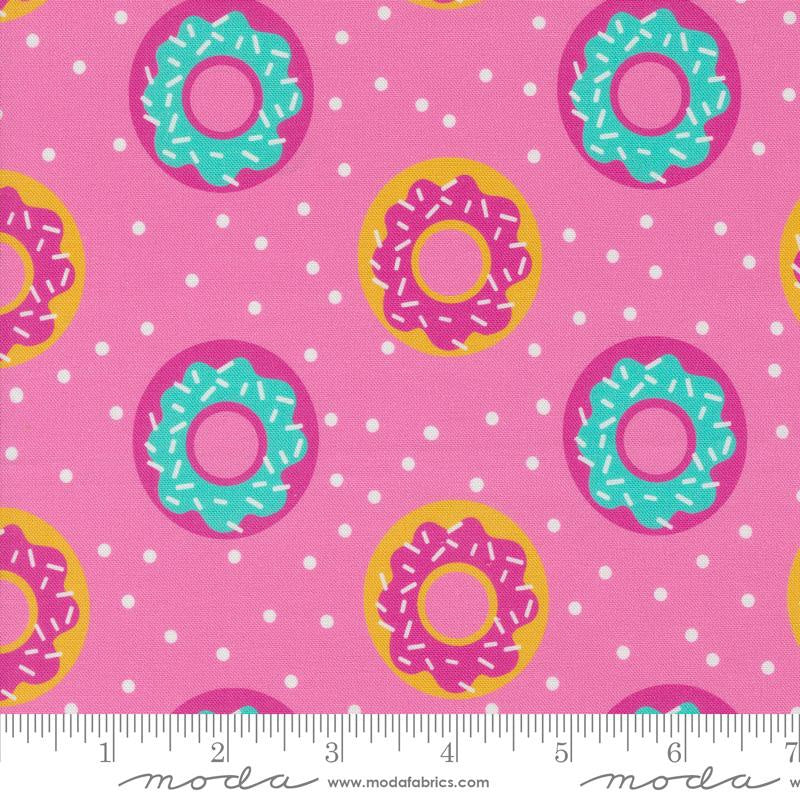 {New Arrival} Moda Snack Shack Donut Worry Be Happy Berrylicious