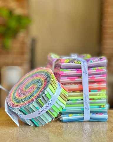 {New Arrival} Tula Pink Everglow & Neon True Colours Fat Quarter 32pcs Manufacturer Cut