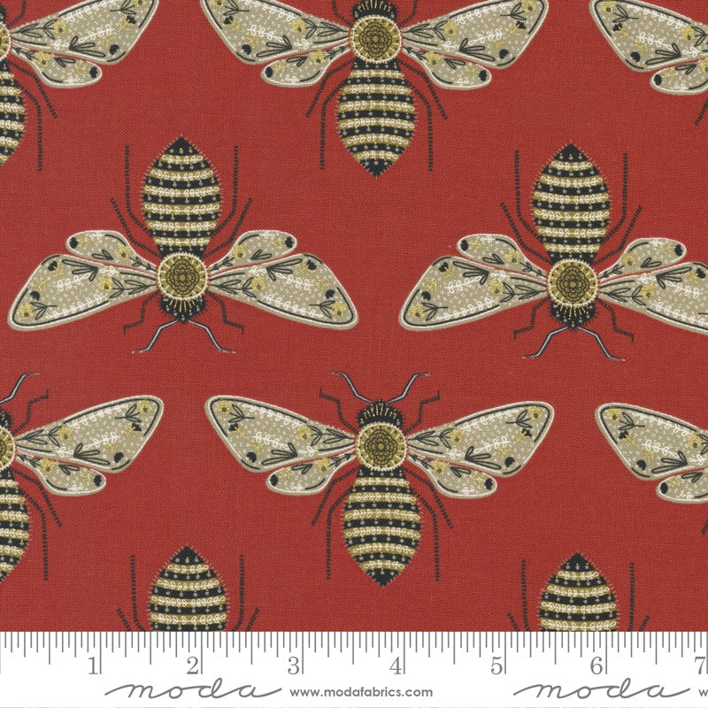 Moda Gingiber Meadowmere Bumblebee in Flight Poppy Metallic