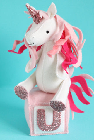 {New Arrival} Ric raC  Patterns U is for Unicorn by Jodie Carelton