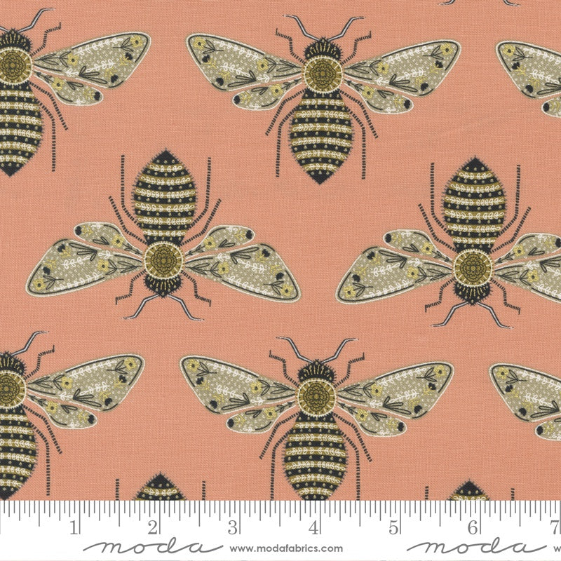 Moda Gingiber Meadowmere Bumblebee in Flight Blossom Metallic