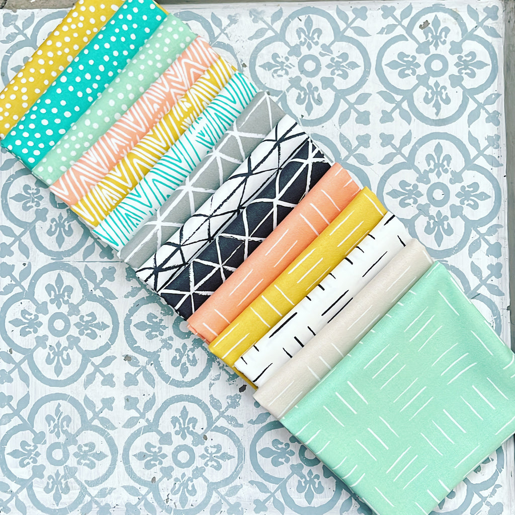 Moda Zoology Fat Quarter Bundle x 14 Pieces