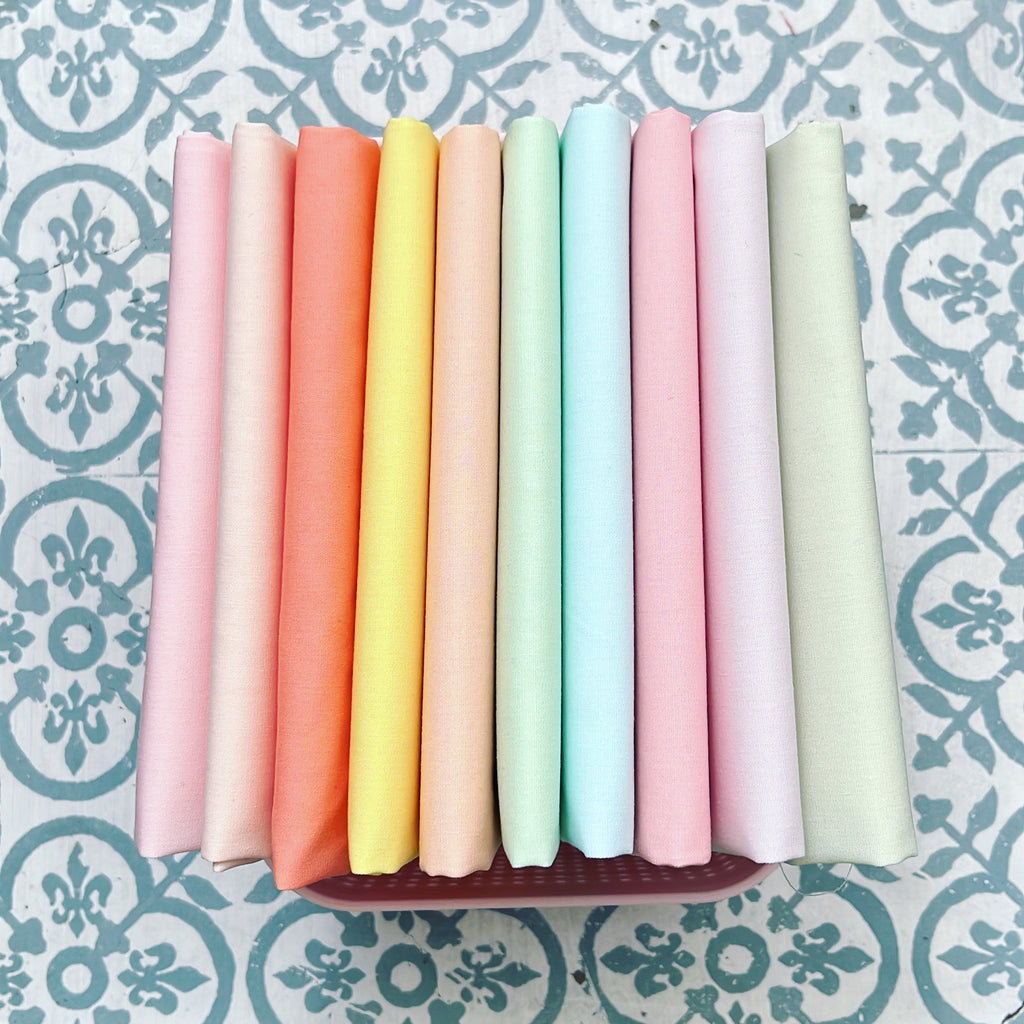 {New Arrival} Art Gallery Pastel Daydream SOLIDS Fat Quarter Bundles x 10 Pieces